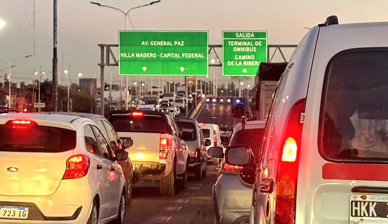 Corte total, caos de tránsito y tensión: La Salada se resiste al cierre